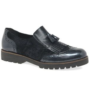 REMONTE Fringe Womens Wing Tip Tassel Loafer